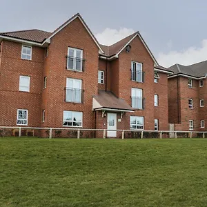  Apartment Woodside View United Kingdom