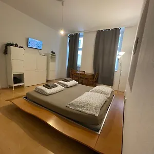 Ubytování v soukromí Schloss Belvedere Private, Vídeň