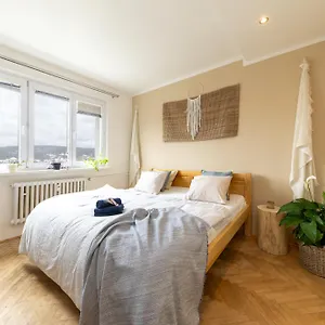 https://rooftop-flower-power-apartmant.brnohotels.org