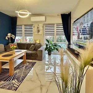 https://golden-suite.warsawhotelspoland.com